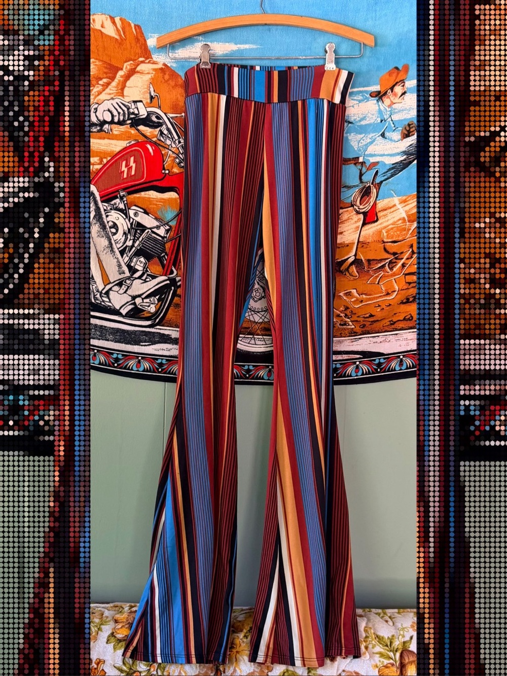 🕺🏻Vintage-Inspired (Y2K) Stretch-Knit Ultra-Flares 🕺🏻
